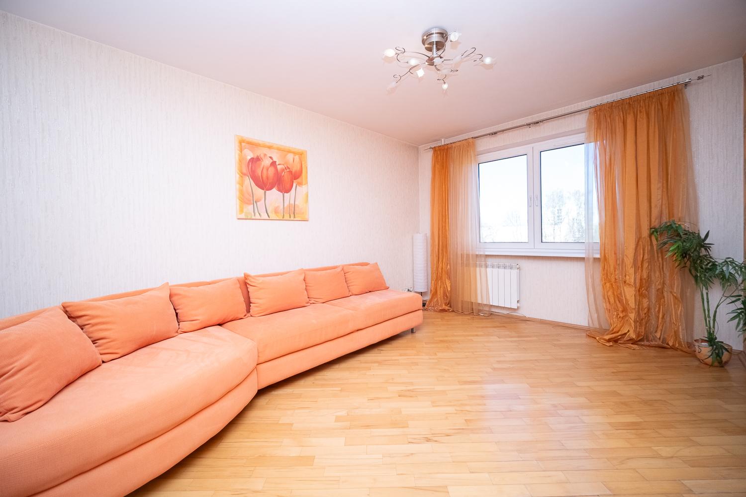  72.7м.кв., комнат 3, г. Минск (Физкультурная ул., 18)
