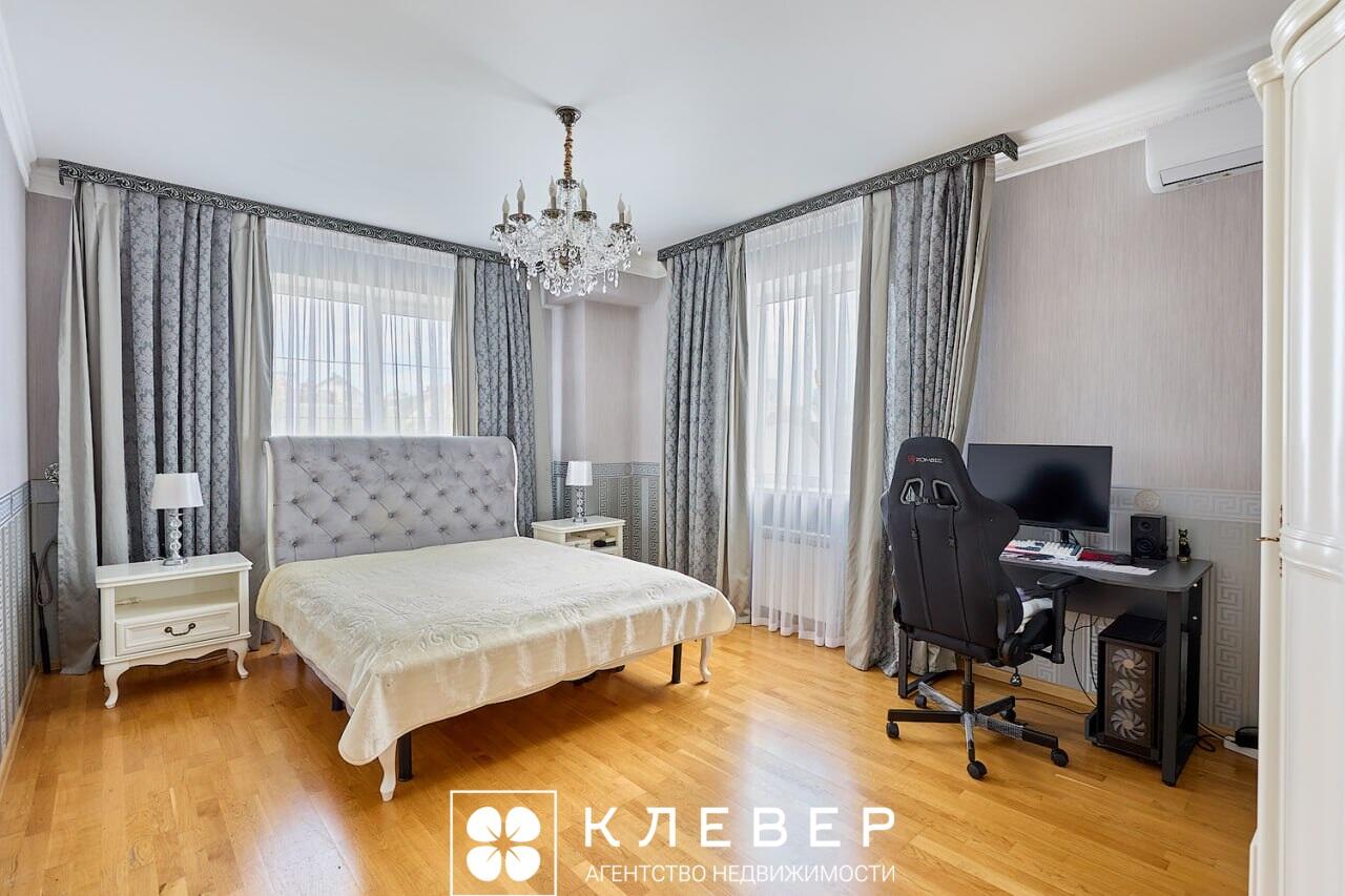  295.4м.кв. (участок 8.35сот.), аг. Ждановичи (Жемчужная ул.)