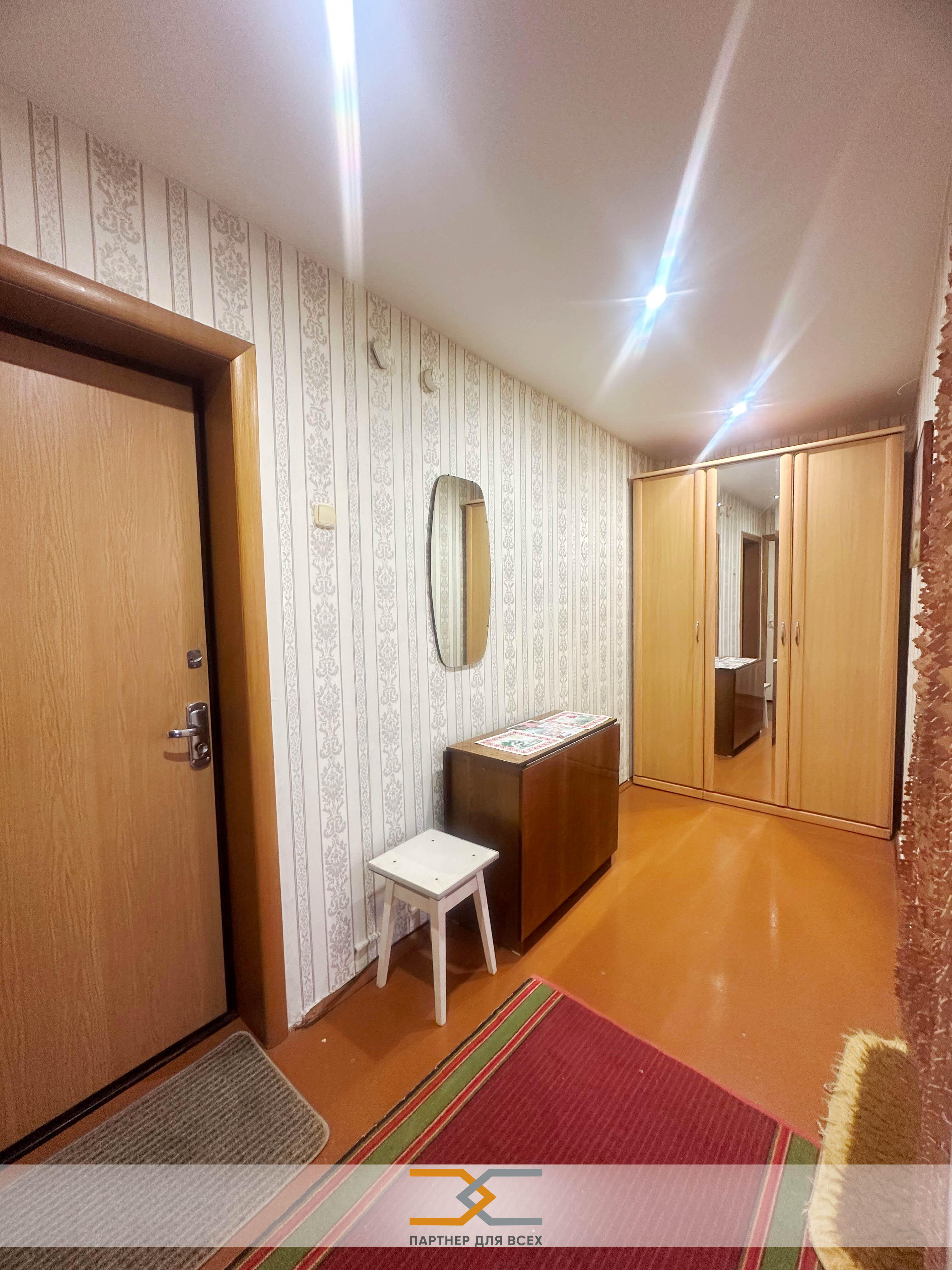  37.2м.кв., комнат 1, Слуцк (Тутаринова ул., 1)