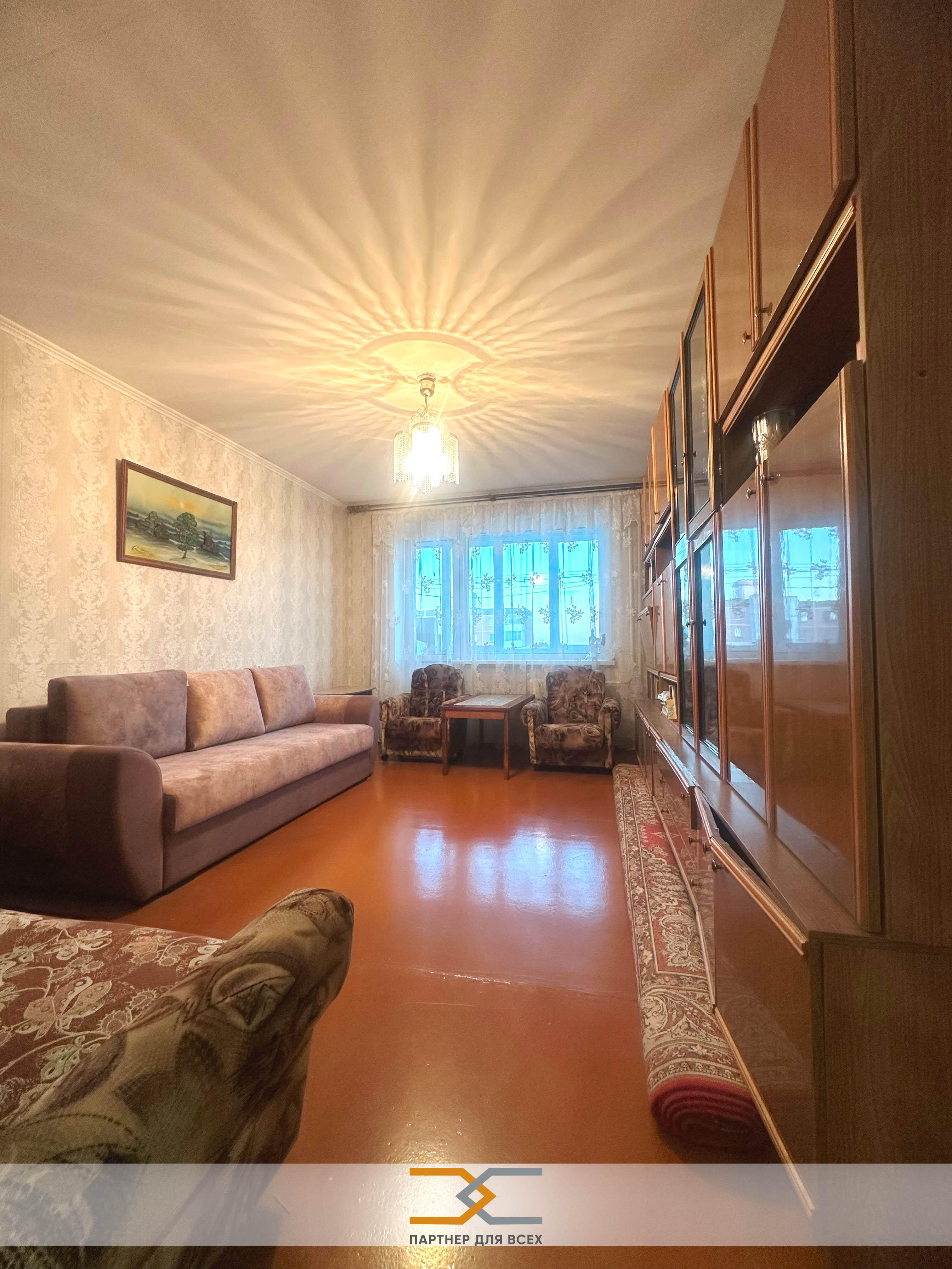Квартира 37.2м.кв., комнат 1, Слуцк (Тутаринова ул., 1) (1992)