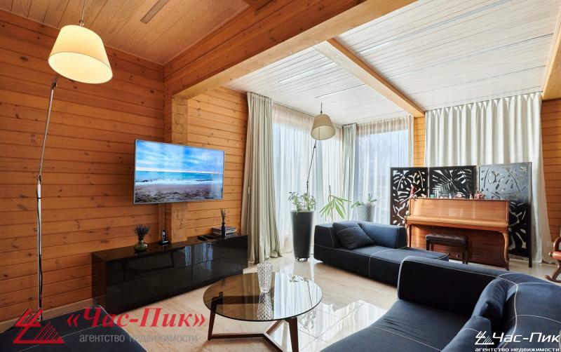 Cottage 707 m² Lahojsk selsaviet, Belarus