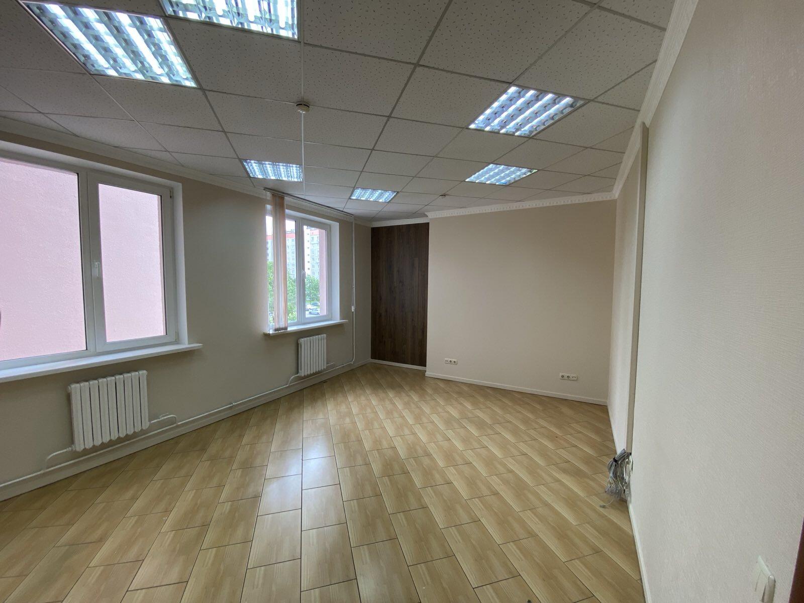 Office 6 rooms 116 m² in Minsk, Belarus
