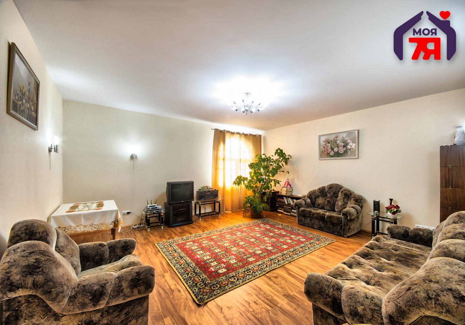 Cottage 586 m² Siomkava, Belarus