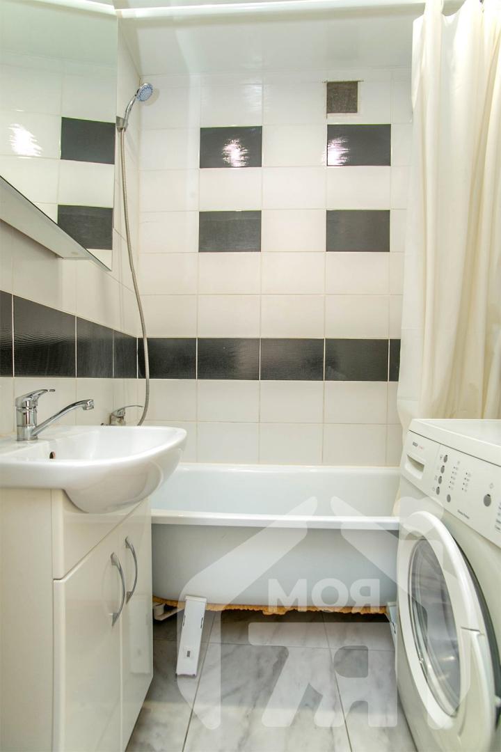 2 room apartment 40 m² Maladzyechna, Belarus