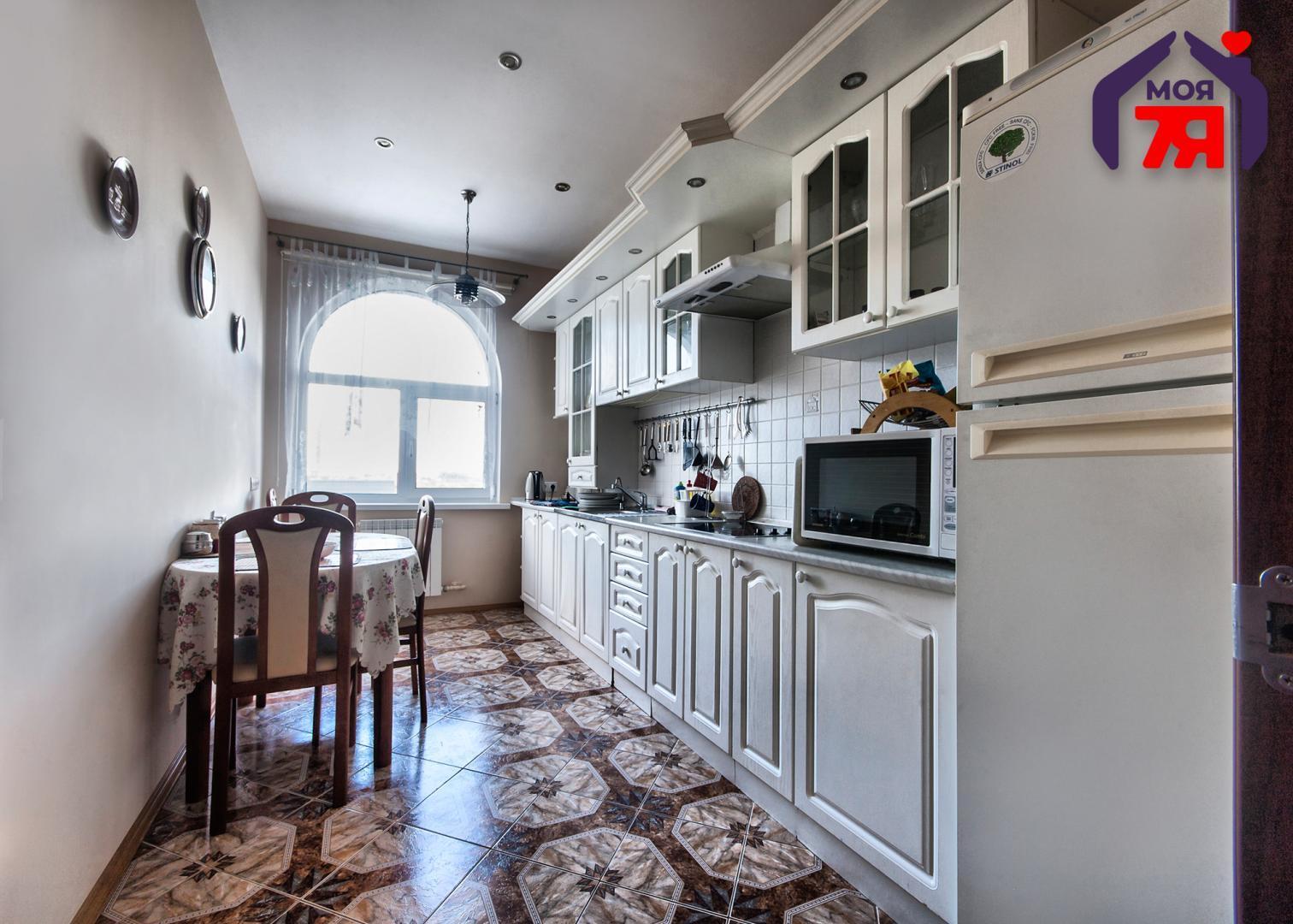 Cottage 586 m² Siomkava, Belarus