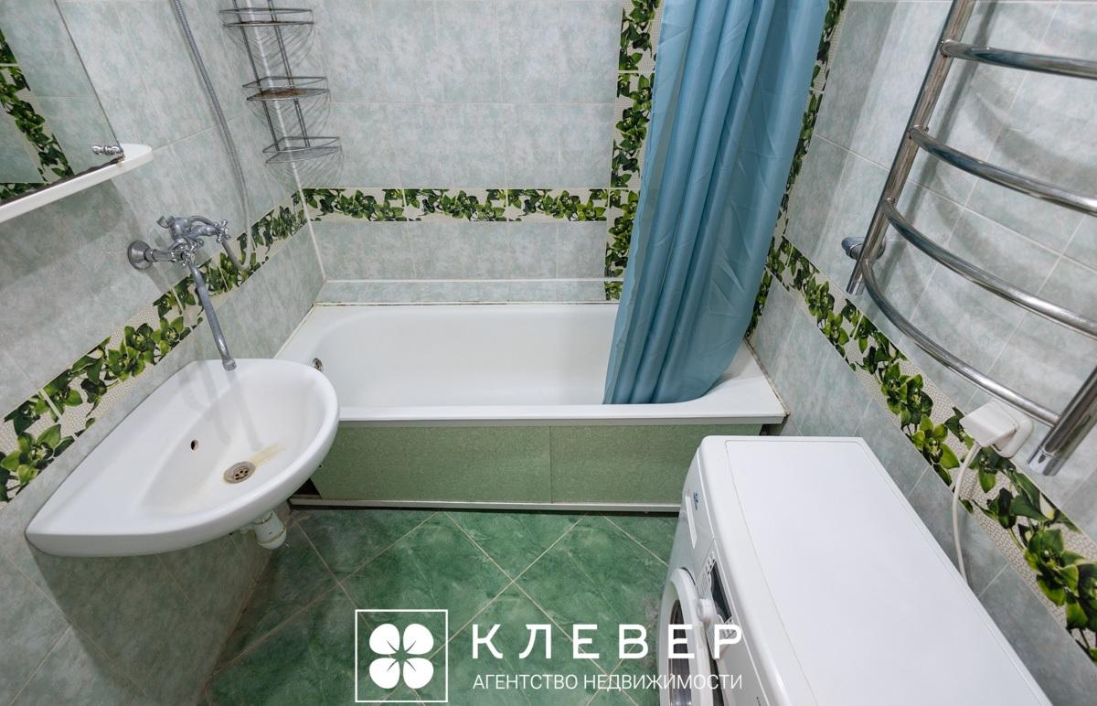  75.6м.кв., комнат 3, г. Минск (Аладовых ул., 17)