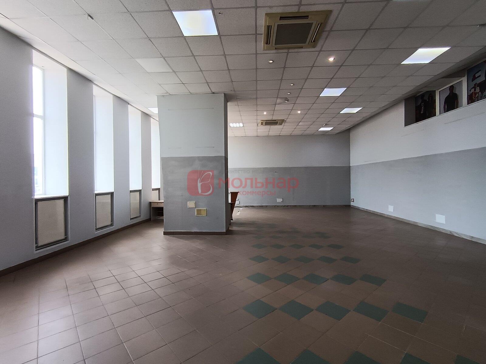 Shop 154 m² in Minsk, Belarus
