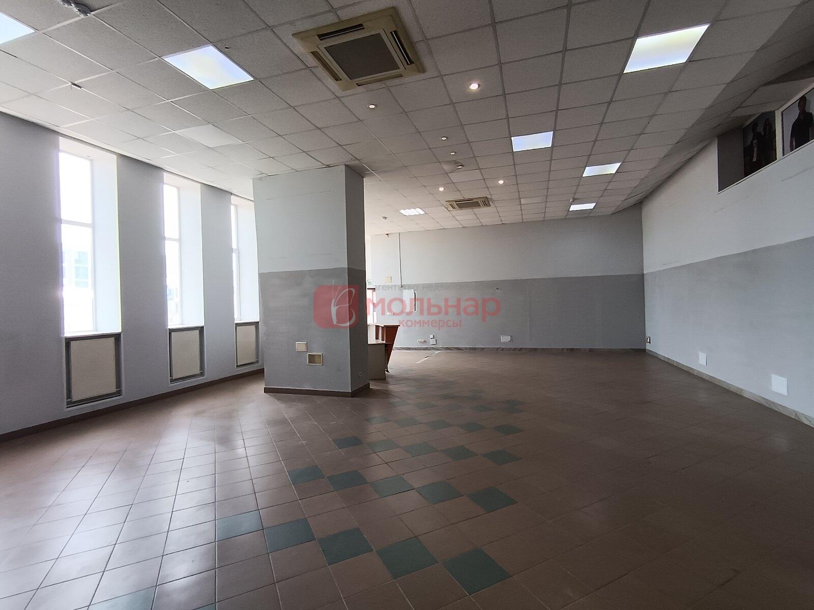 Shop 154 m² in Minsk, Belarus