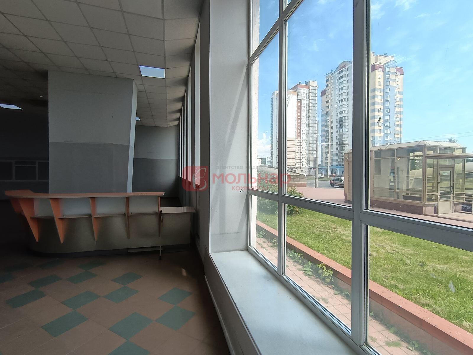Shop 154 m² in Minsk, Belarus