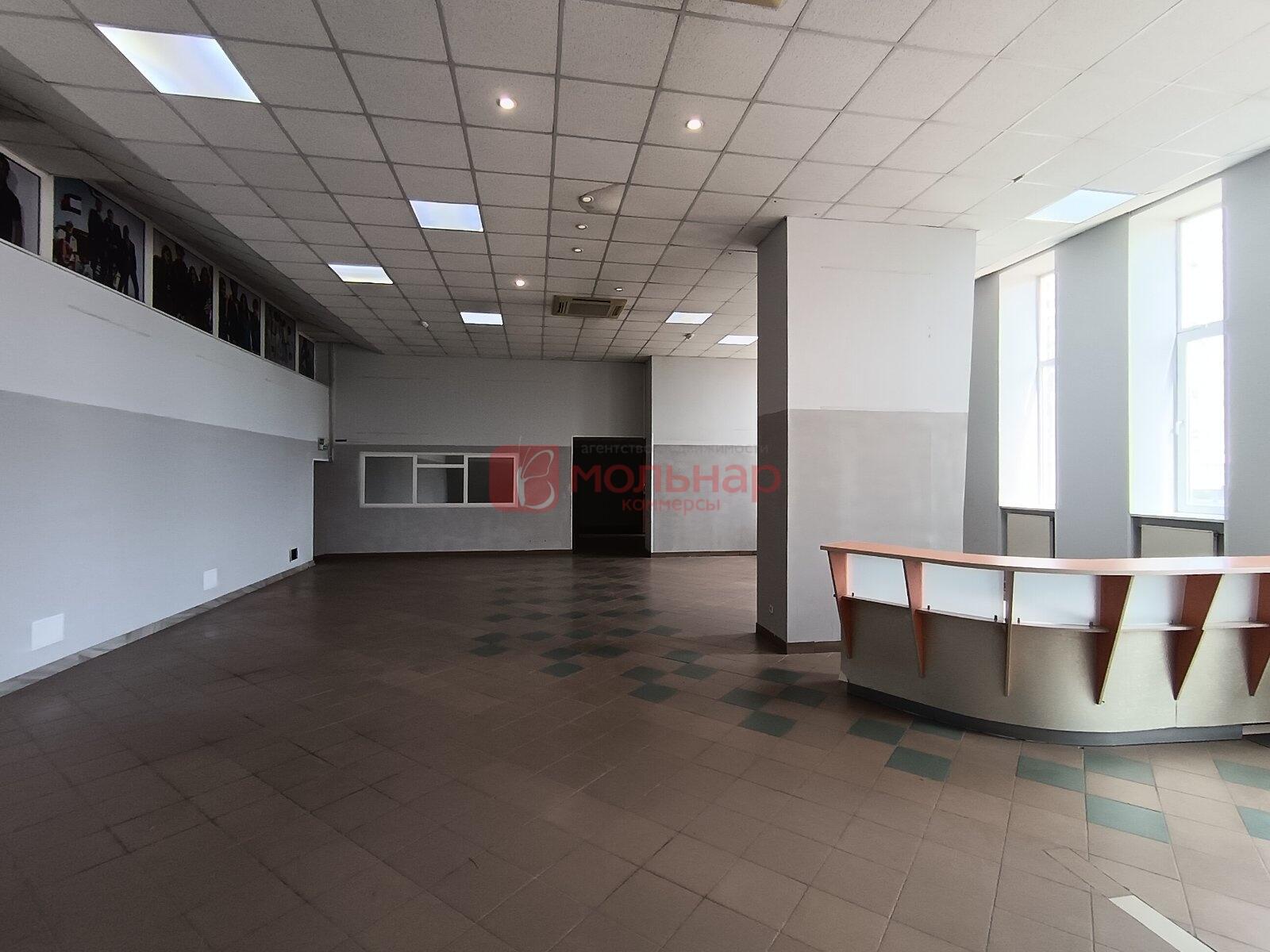 Shop 154 m² in Minsk, Belarus