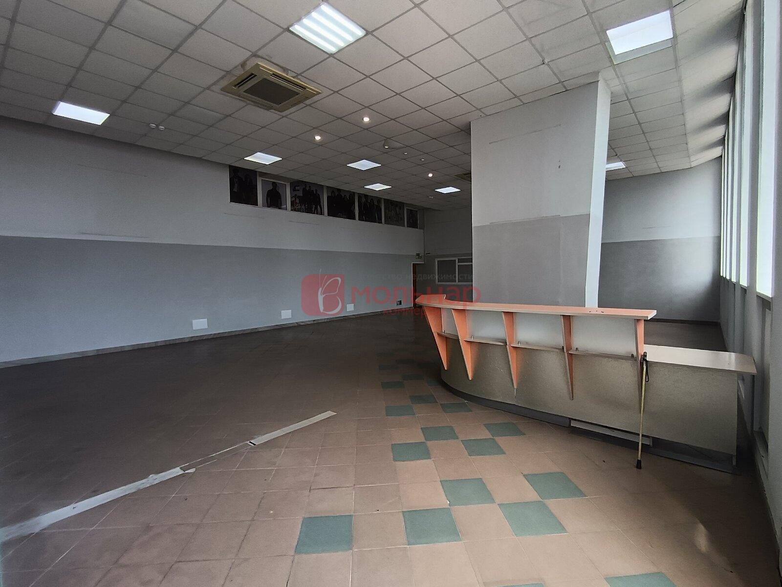 Shop 154 m² in Minsk, Belarus
