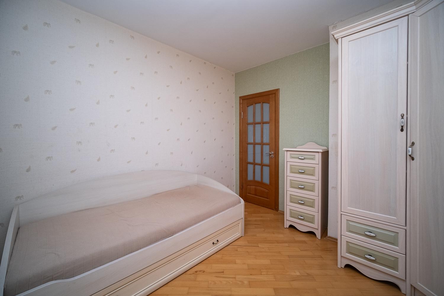  72.7м.кв., комнат 3, г. Минск (Физкультурная ул., 18)
