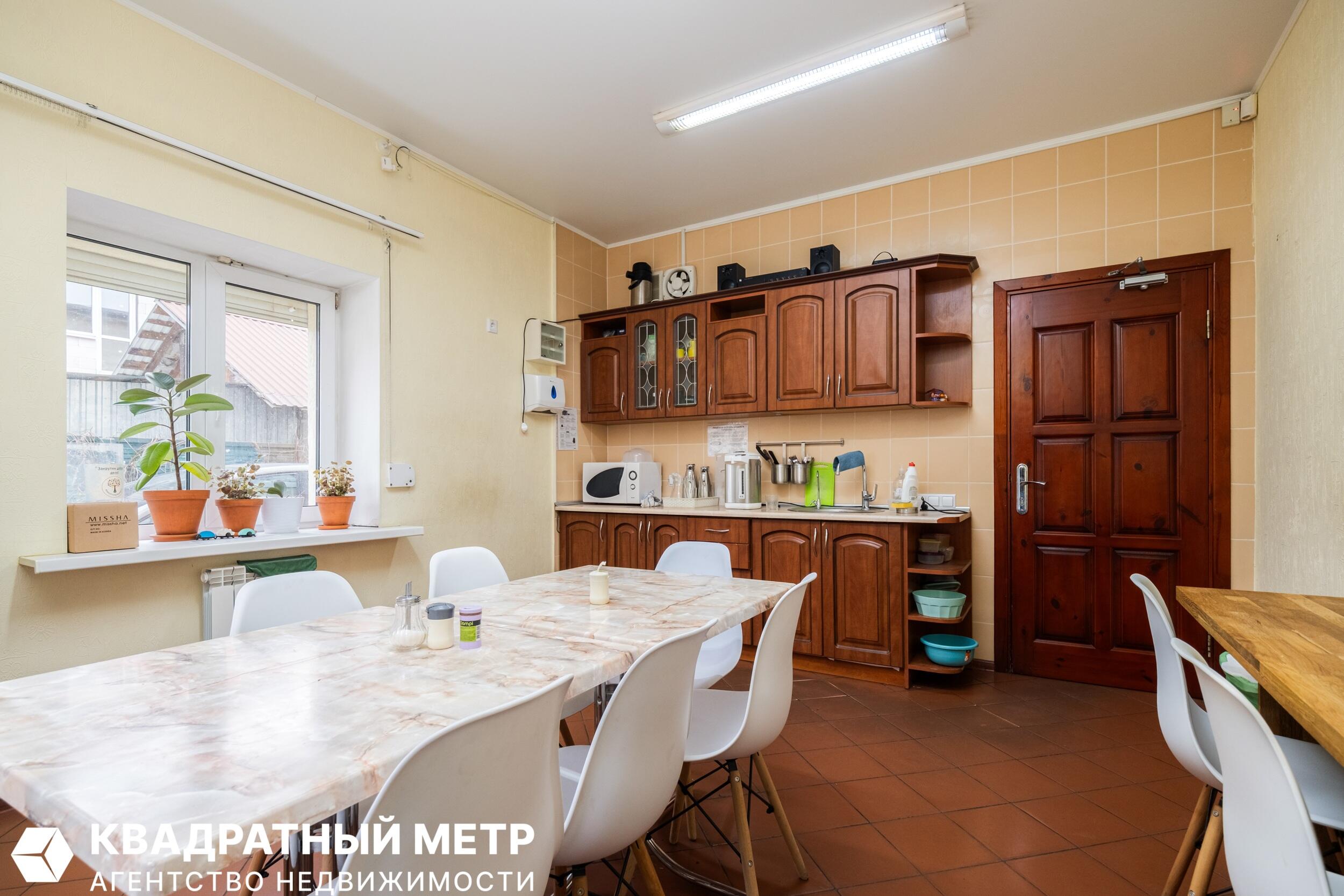 Офис 464 м² Минск, Беларусь