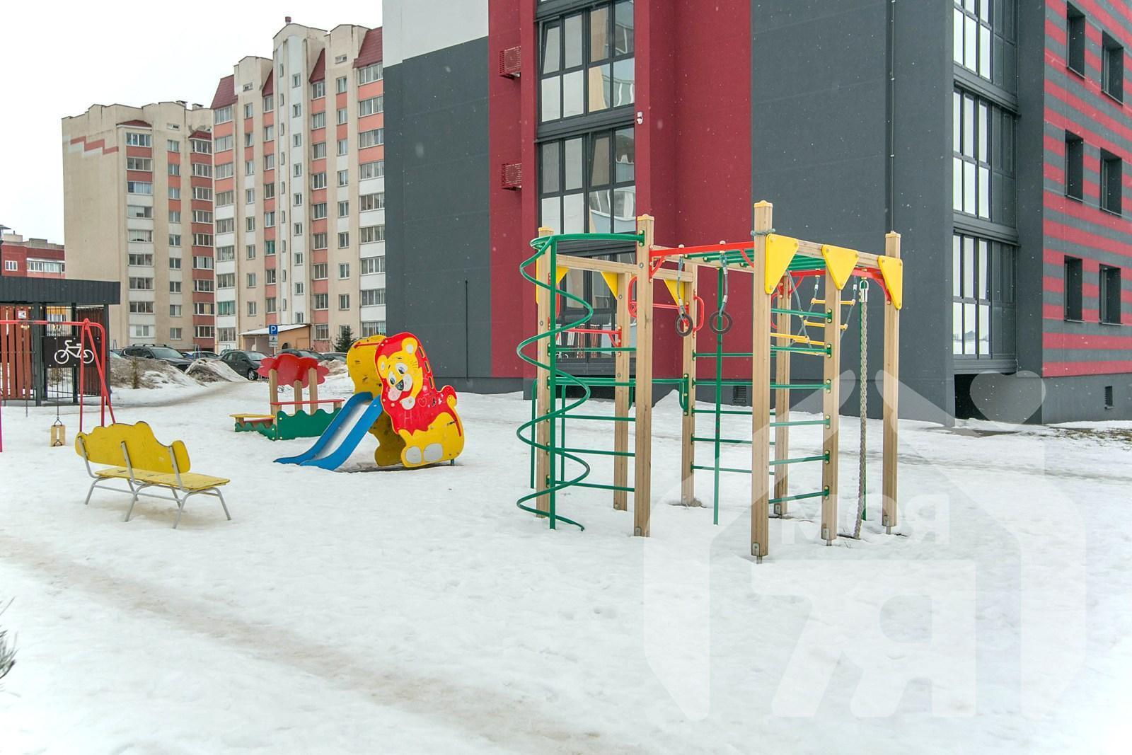 Wohnung 2 zimmer 42 m² Maladsetschna, Belarus