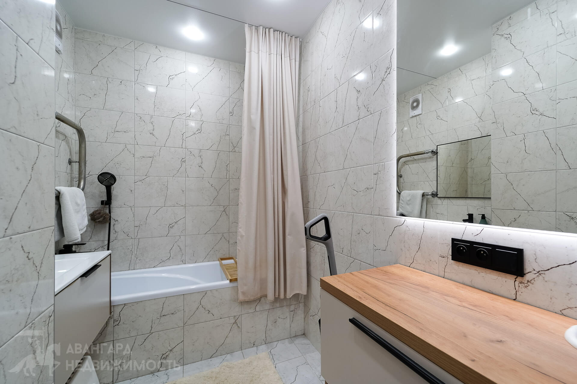 Mieszkanie 3 pokoi 92 m² Mińsk, Białoruś