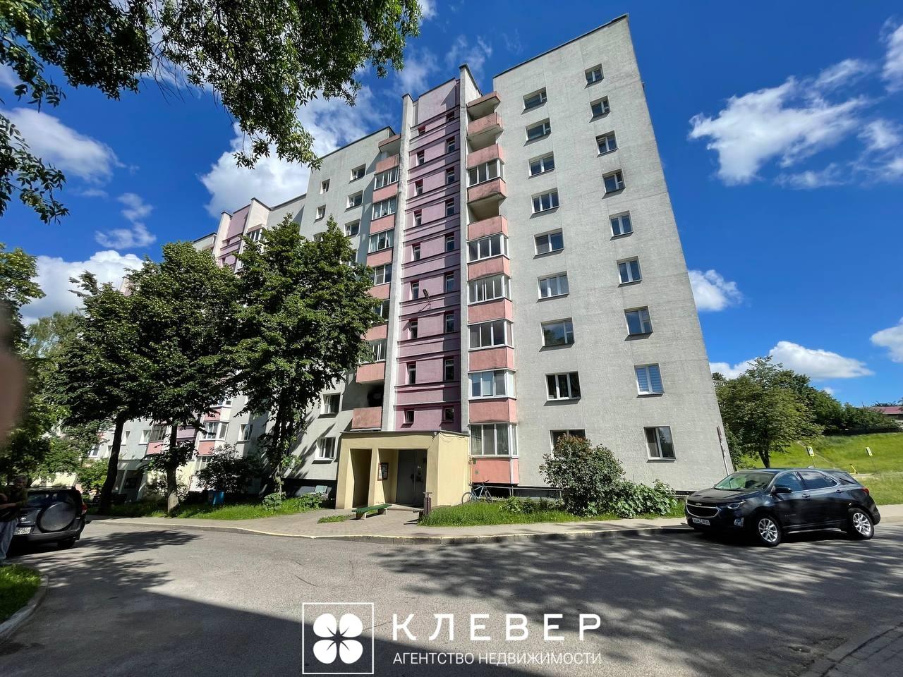 Доля в 4-комнатной квартире по улице Голодеда,2/А