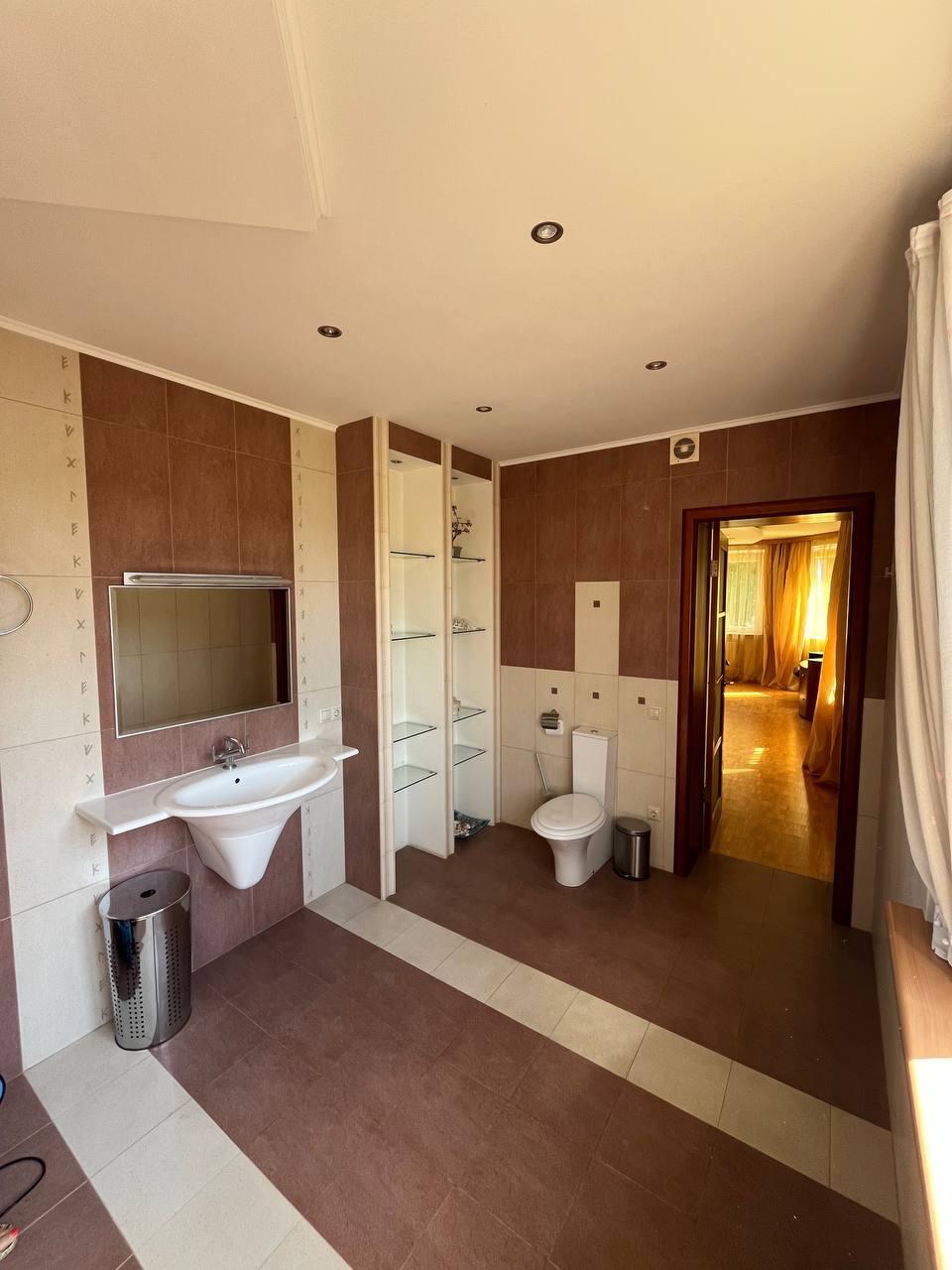 Dom 488 m² Tarasowo, Białoruś