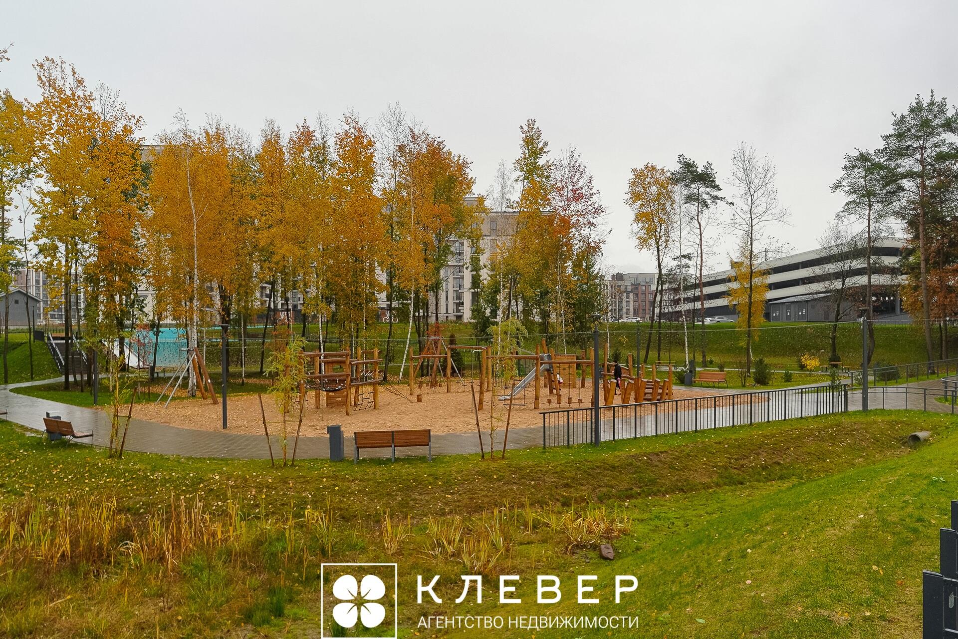  90.8м.кв., комнат 3, г. Минск (Александра Воинова ул., 32)