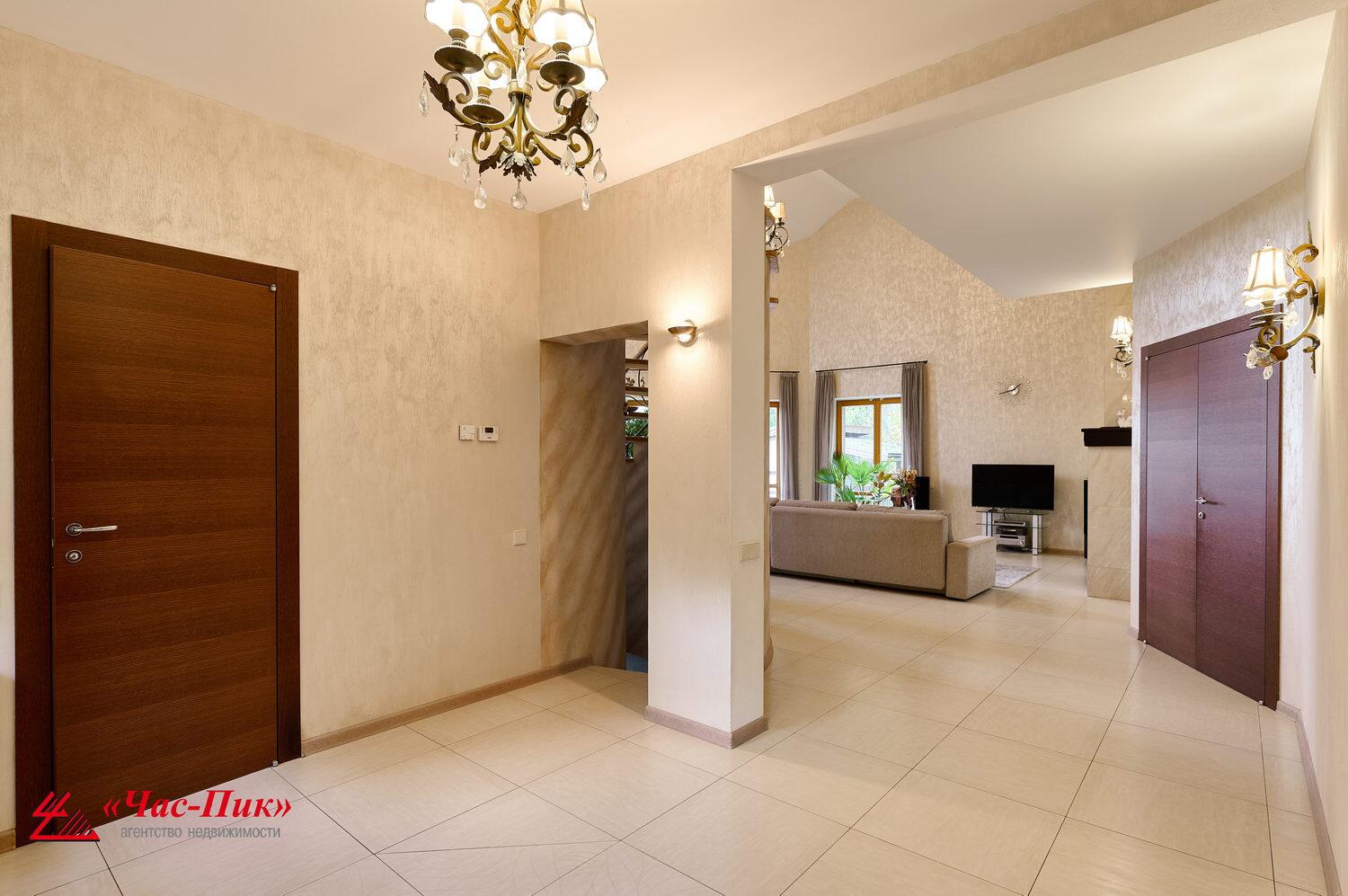 Cottage 362 m² Zdanovicki sielski Saviet, Belarus