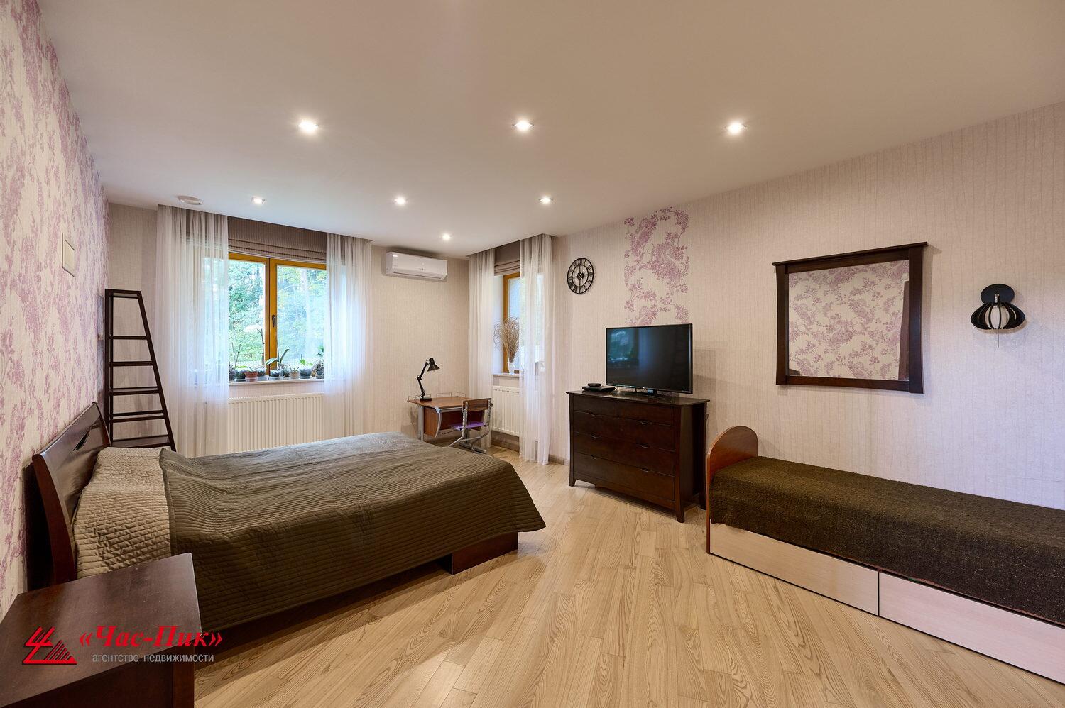 Cottage 362 m² Zdanovicki sielski Saviet, Belarus