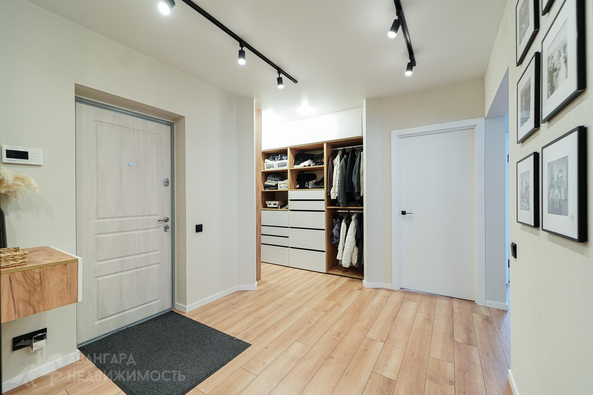 Mieszkanie 3 pokoi 92 m² Mińsk, Białoruś