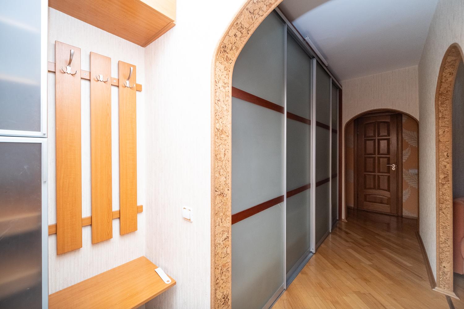  72.7м.кв., комнат 3, г. Минск (Физкультурная ул., 18)