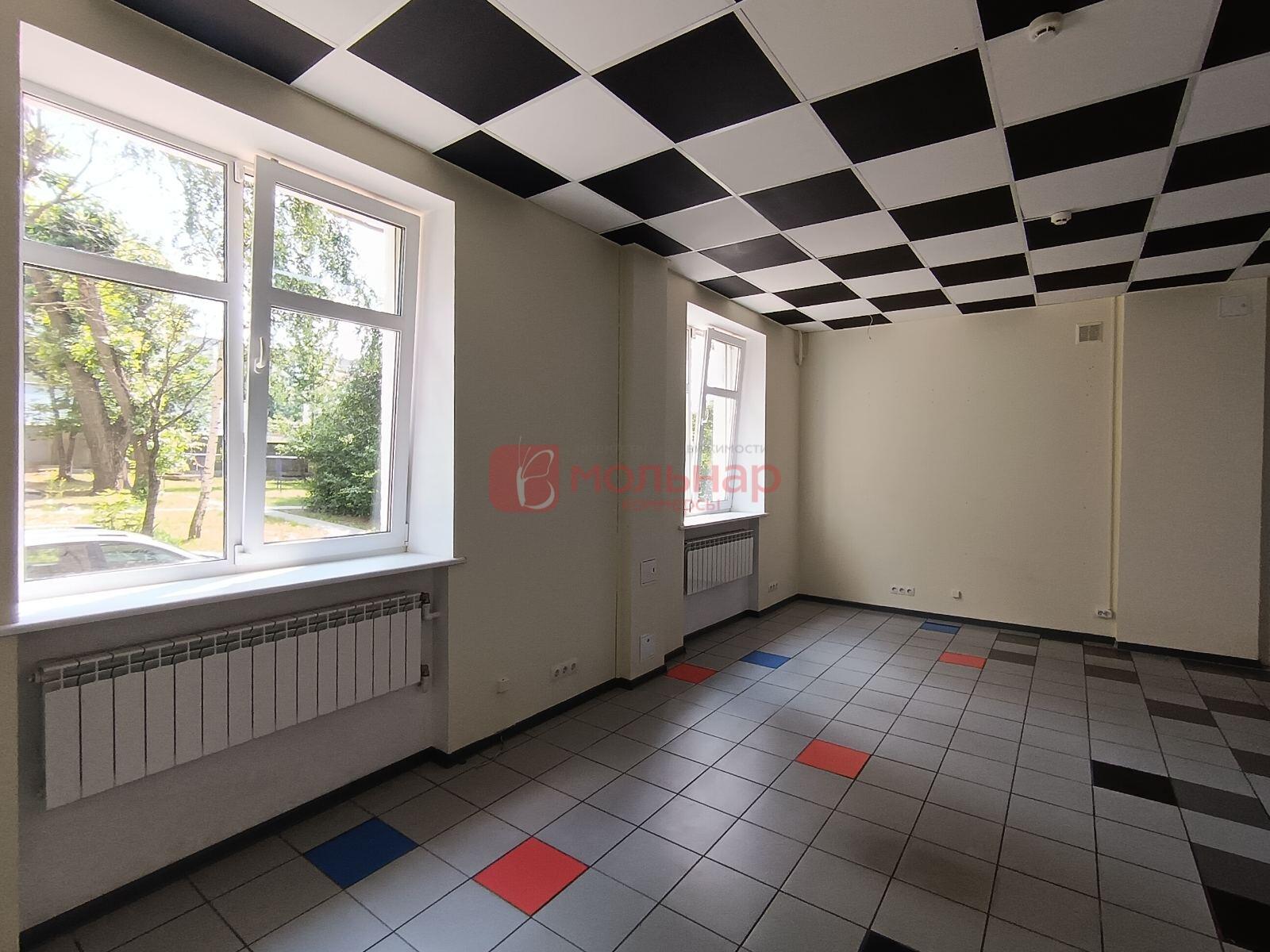 Shop 177 m² in Minsk, Belarus