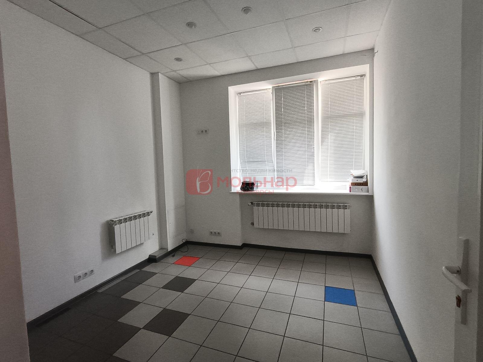 Shop 177 m² in Minsk, Belarus