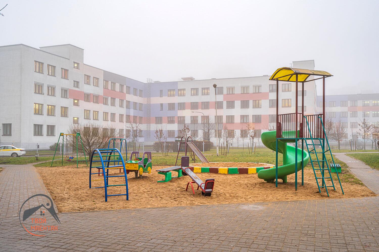 Mieszkanie 3 pokoi 79 m² Mińsk, Białoruś