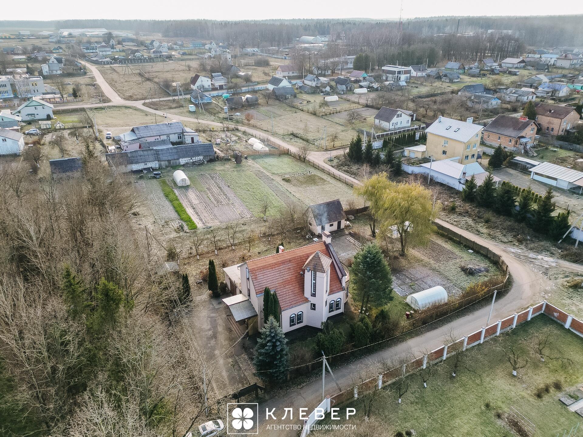  398.4м.кв. (участок 15.03сот.), д. Орешники (Мира ул.)
