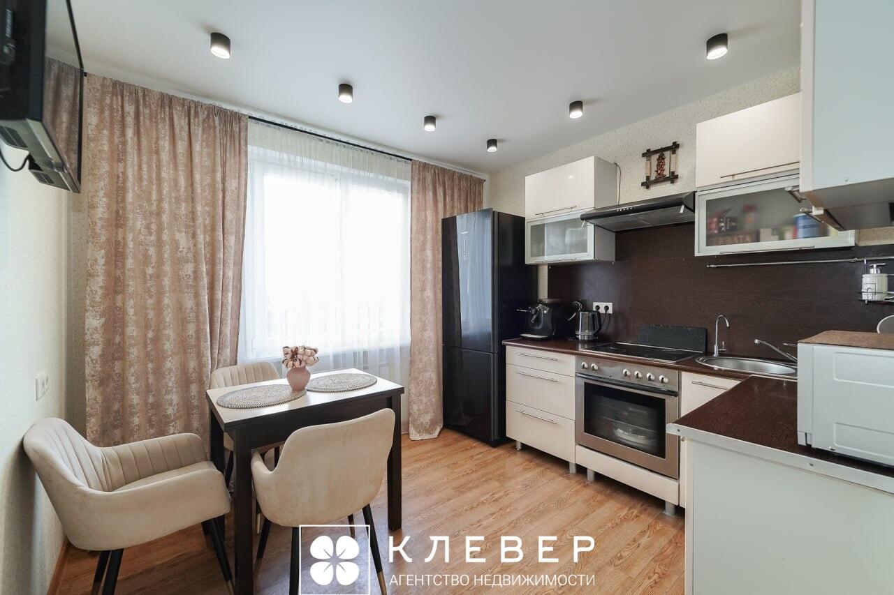  92м.кв., комнат 4, г. Минск (Каменногорская ул., 108)