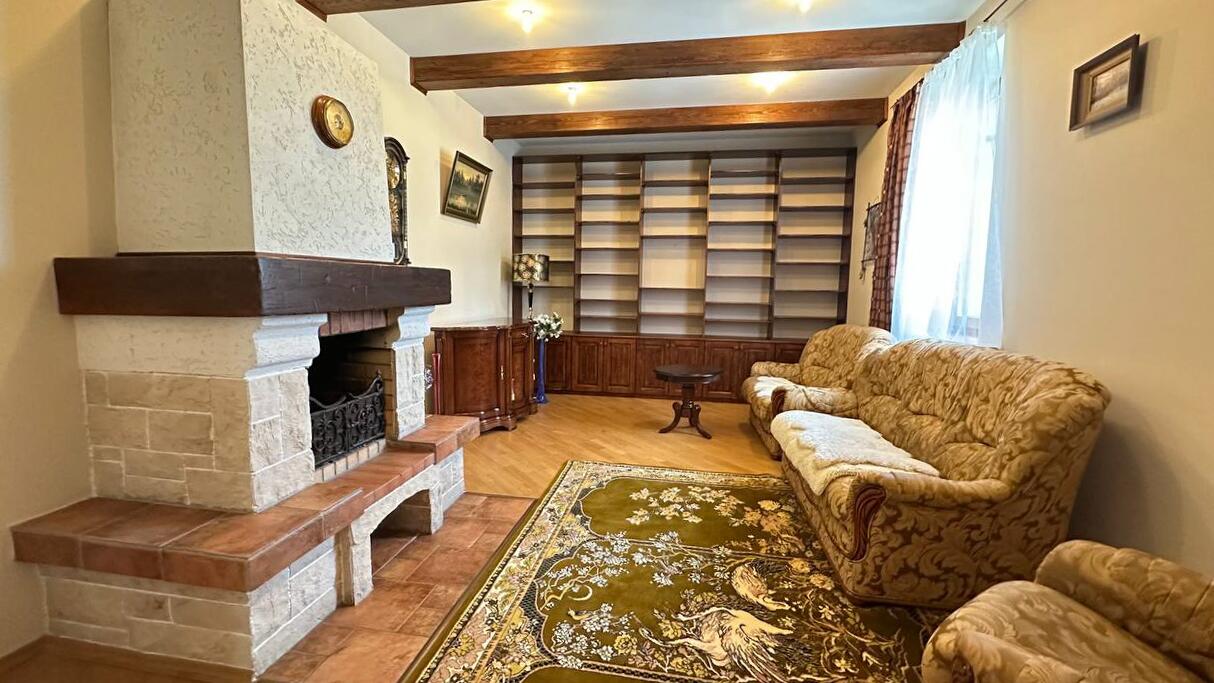 House 461 m² Minsk, Belarus