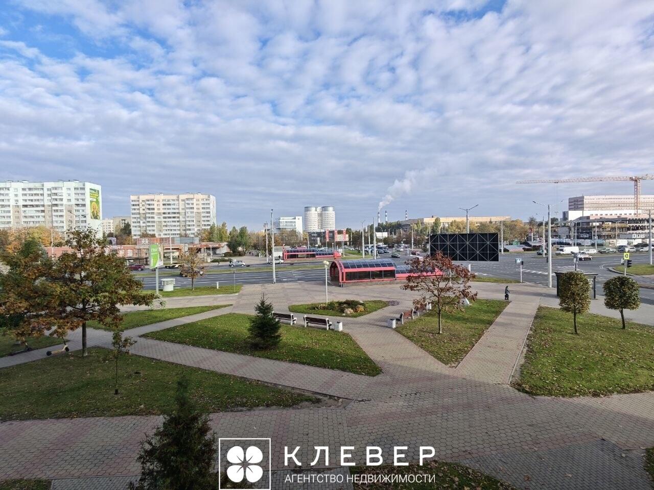  95.6м.кв., комнат 3, г. Минск (Бурдейного ул., 8)