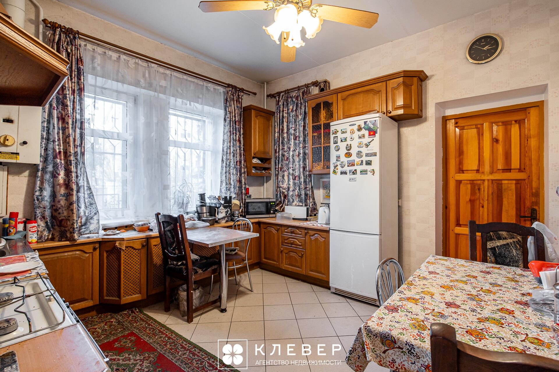  398.4м.кв. (участок 15.03сот.), д. Орешники (Мира ул.)