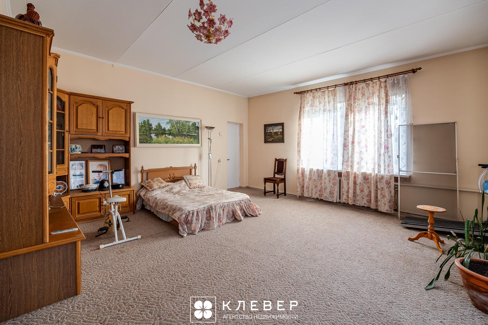  398.4м.кв. (участок 15.03сот.), д. Орешники (Мира ул.)
