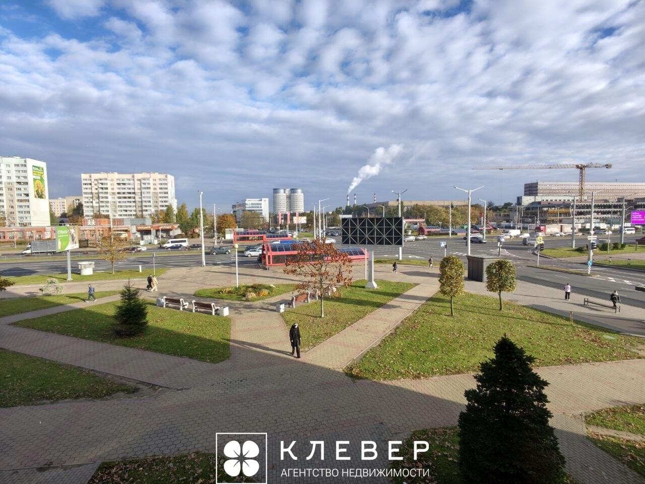  95.6м.кв., комнат 3, г. Минск (Бурдейного ул., 8)