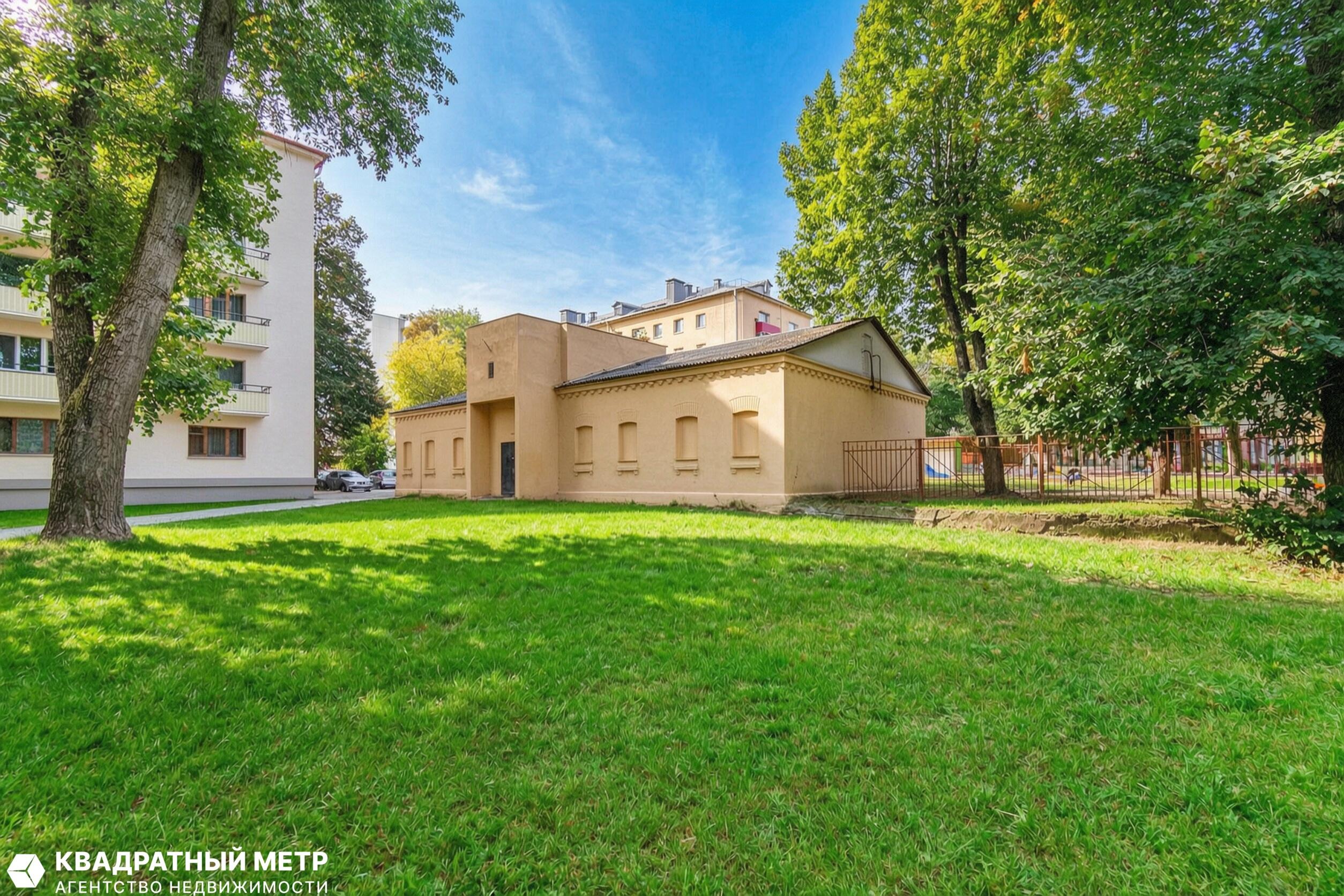 Commercial property 245 m² in Minsk, Belarus