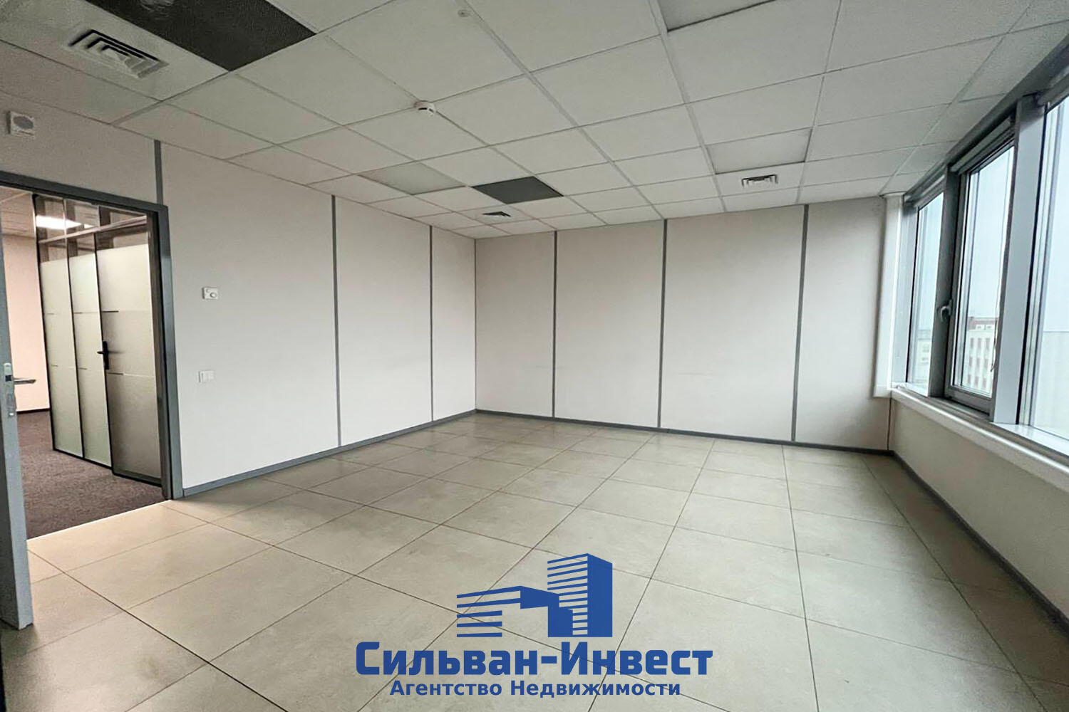 Pomieszczenie biurowe 189 m² w Mińsk, Białoruś
