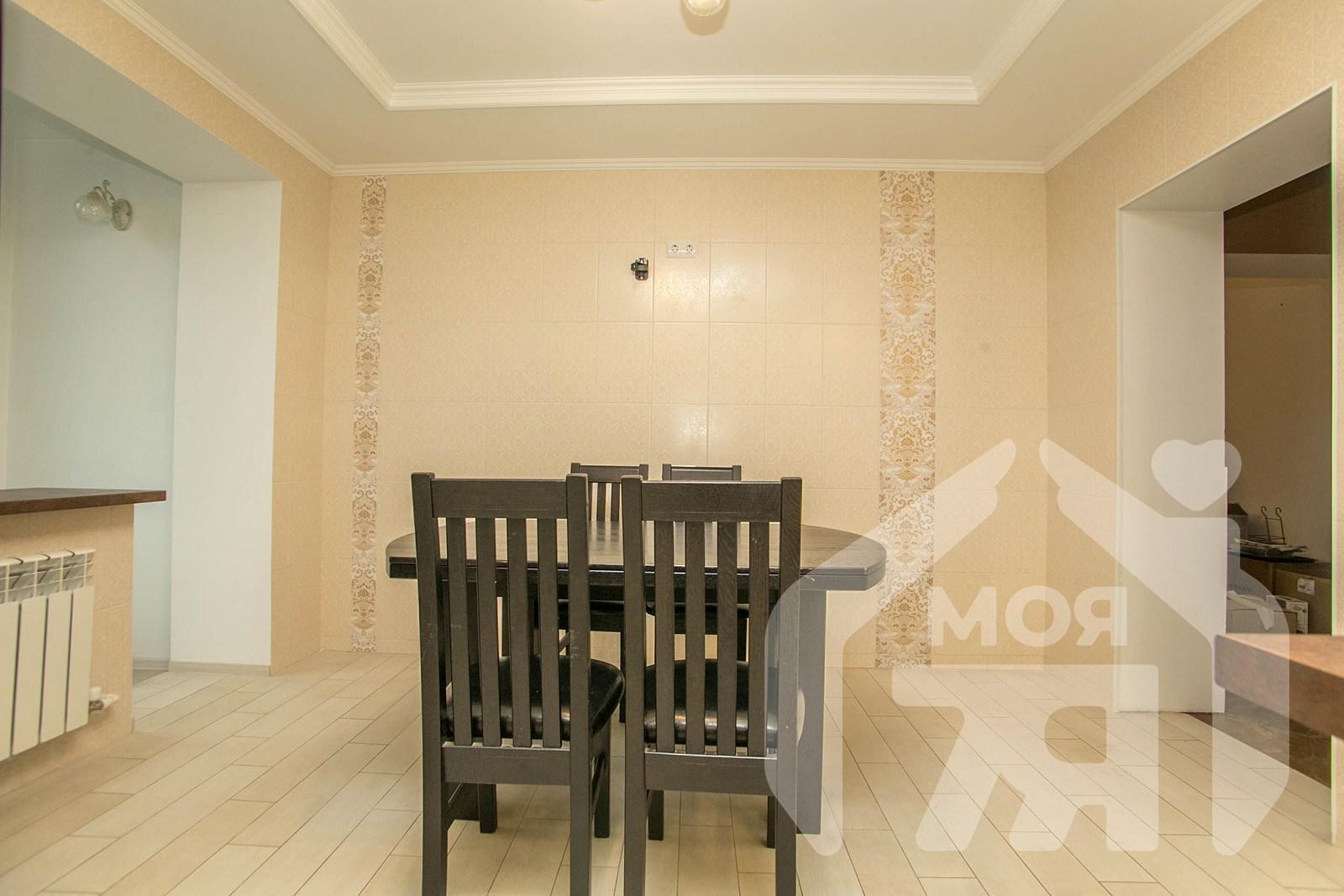 Casa 328 m² Viliejka, Belarús