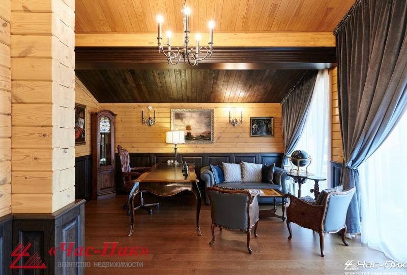 Cottage 707 m² Lahojsk selsaviet, Belarus