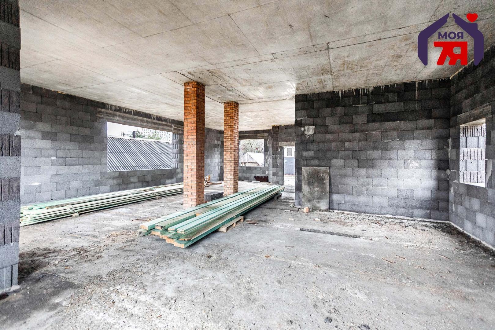 Ferienhaus 405 m² Kopishche, Belarus