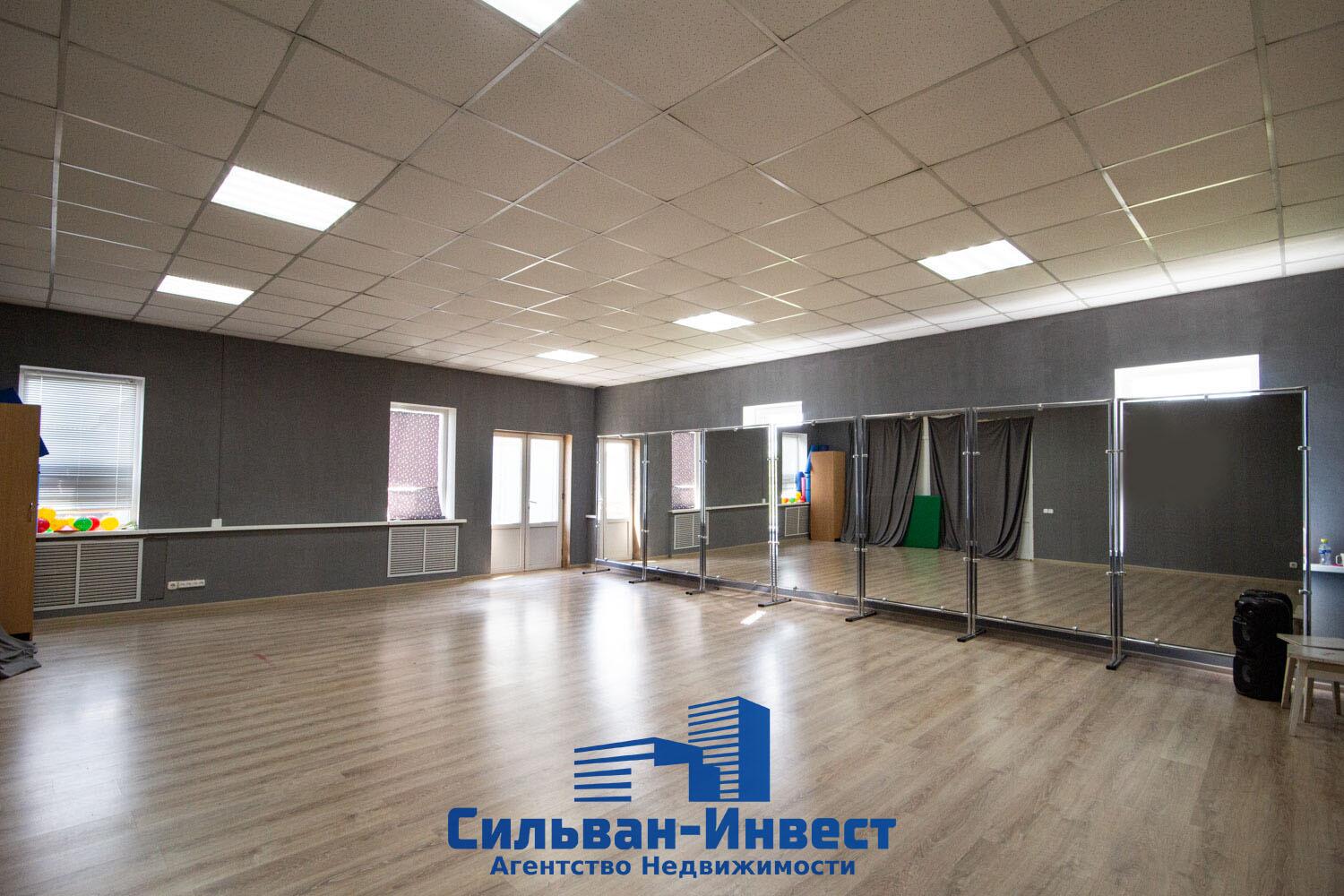 Магазин 792 м² Червень, Беларусь