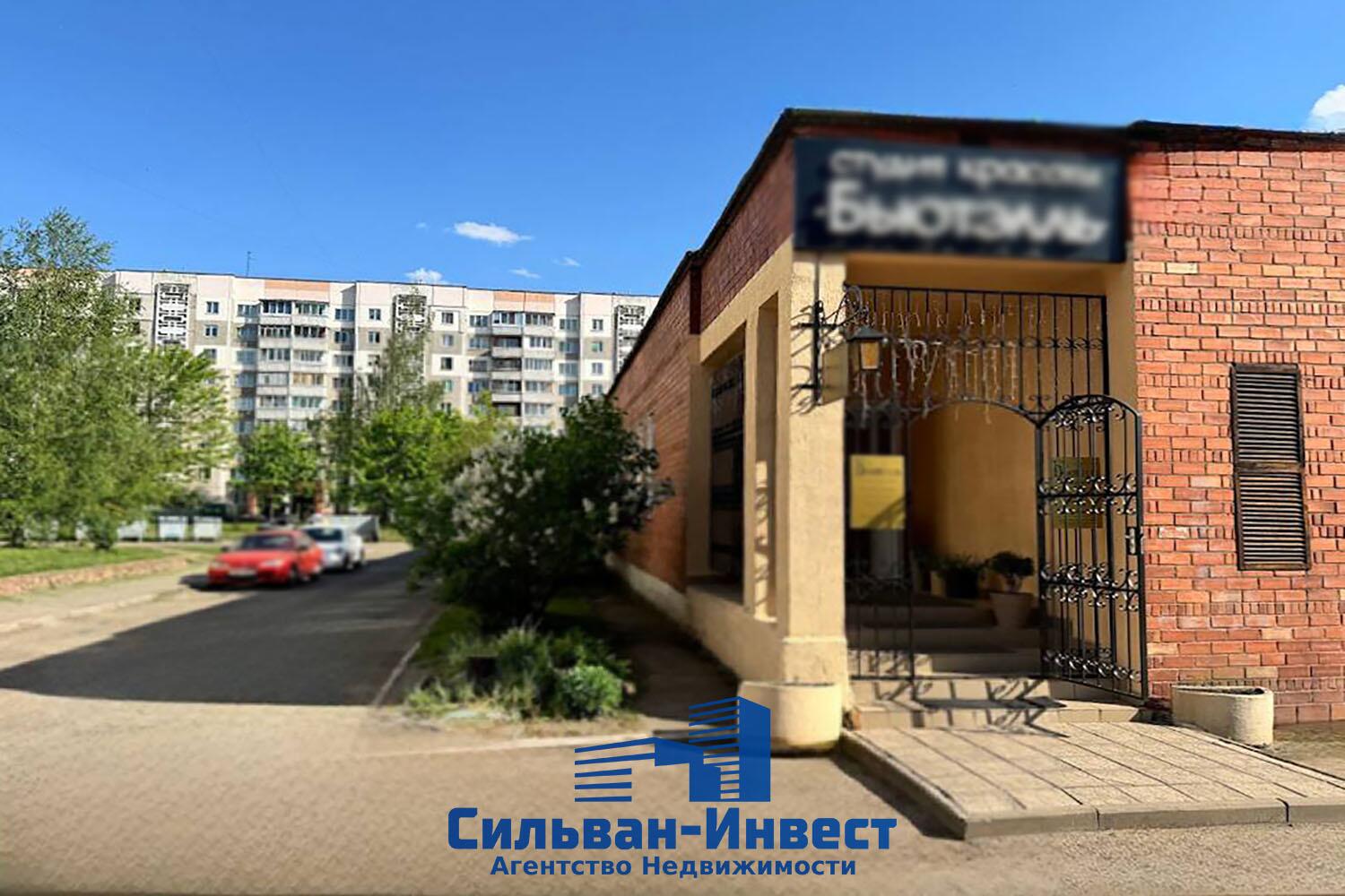 Commercial property 251 m² in Navapolatsk, Belarus