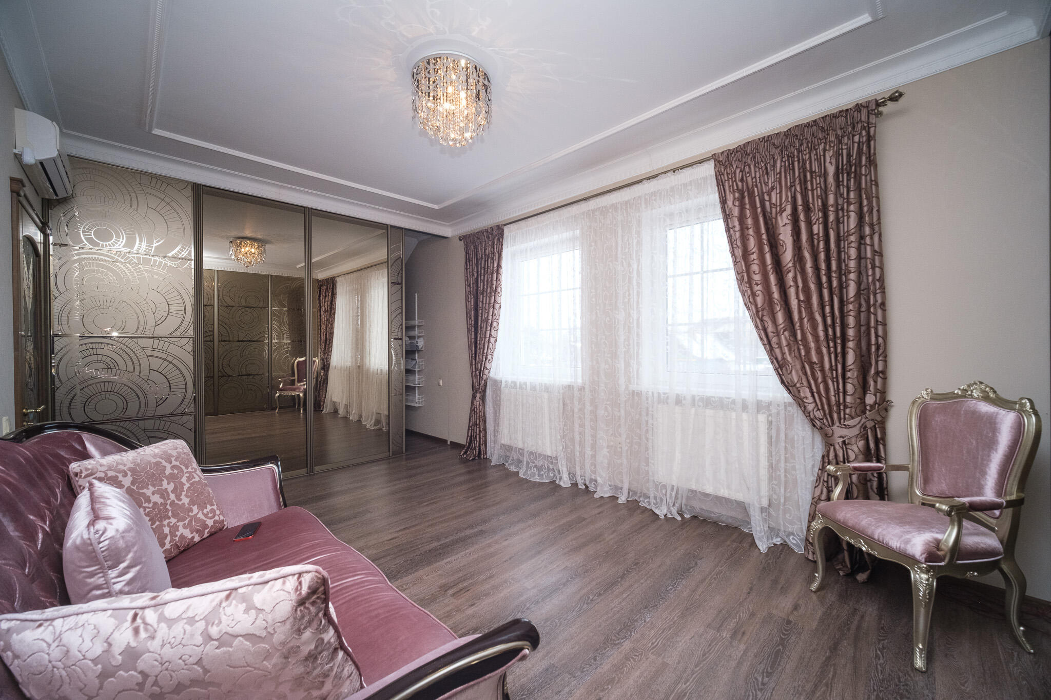  285.6м.кв. (участок 7.36сот.), г. Бобруйск (Черняховского ул., 15)