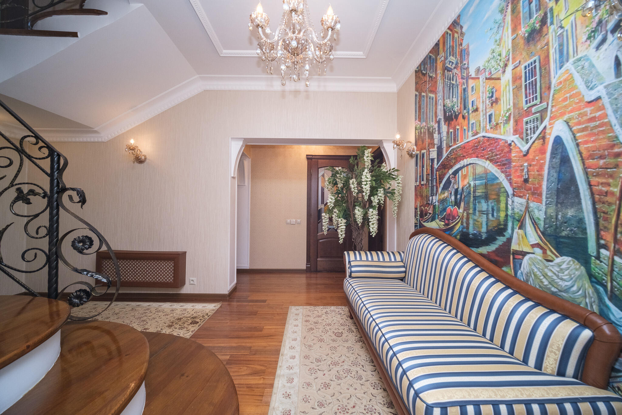  285.6м.кв. (участок 7.36сот.), г. Бобруйск (Черняховского ул., 15)