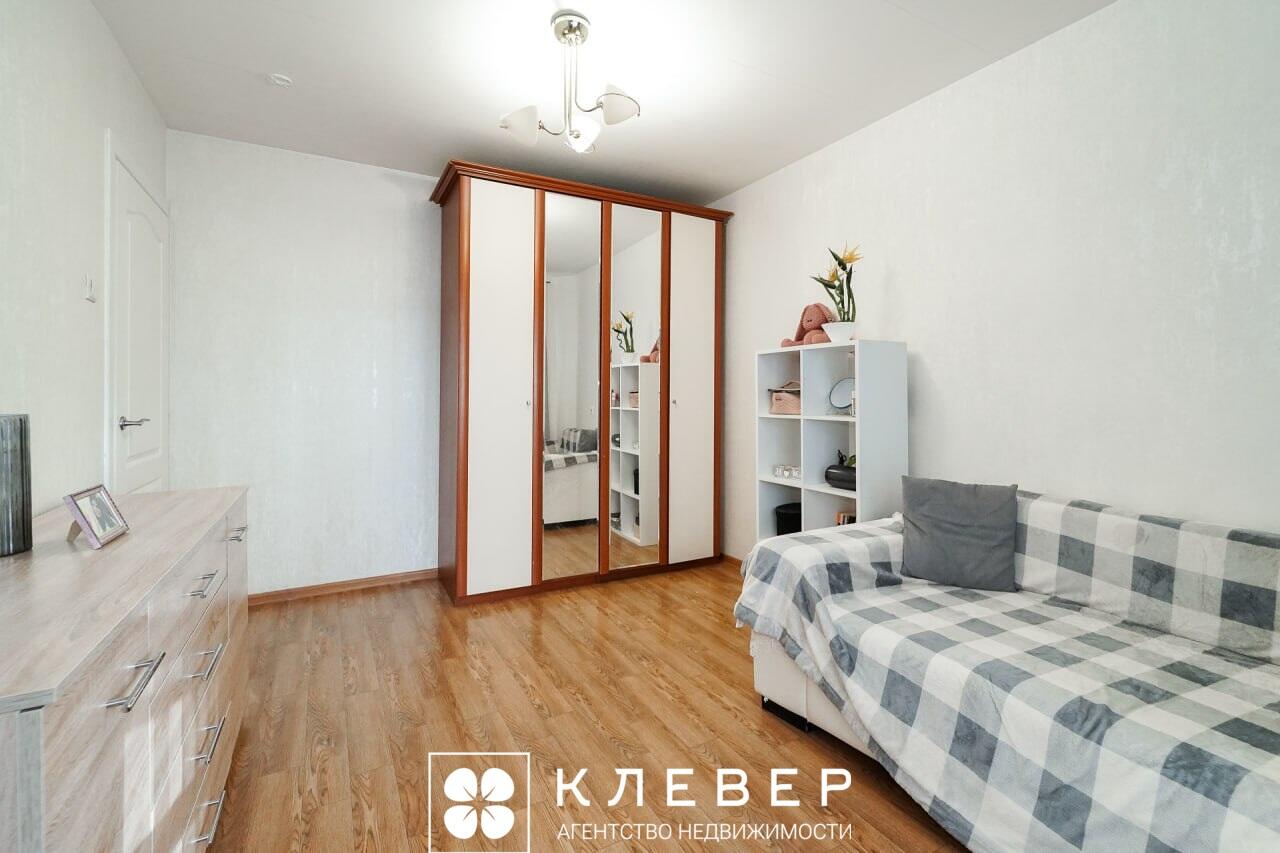 92м.кв., комнат 4, г. Минск (Каменногорская ул., 108)