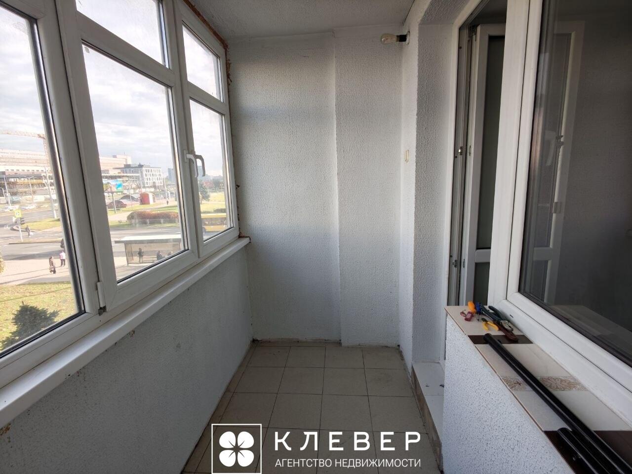  95.6м.кв., комнат 3, г. Минск (Бурдейного ул., 8)