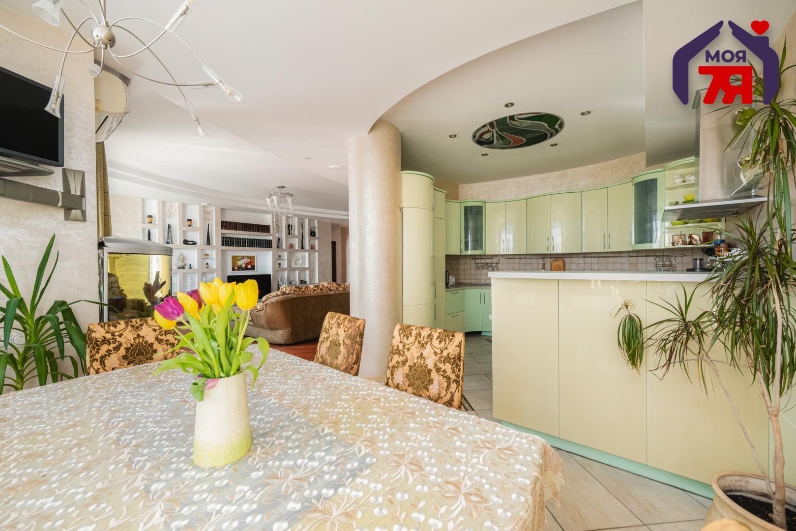 5 room apartment 219 m² Minsk, Belarus