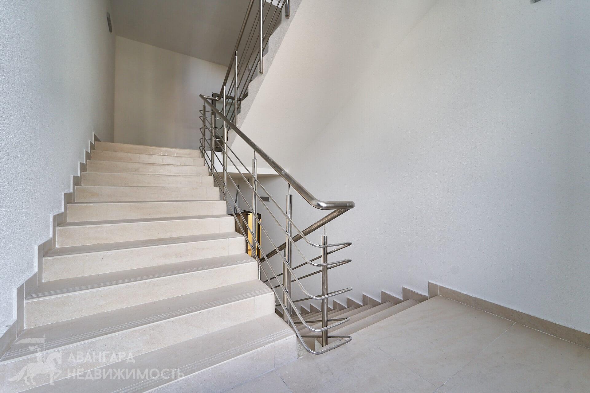 Oficina 1 habitación 104 m² en Minsk, Belarús