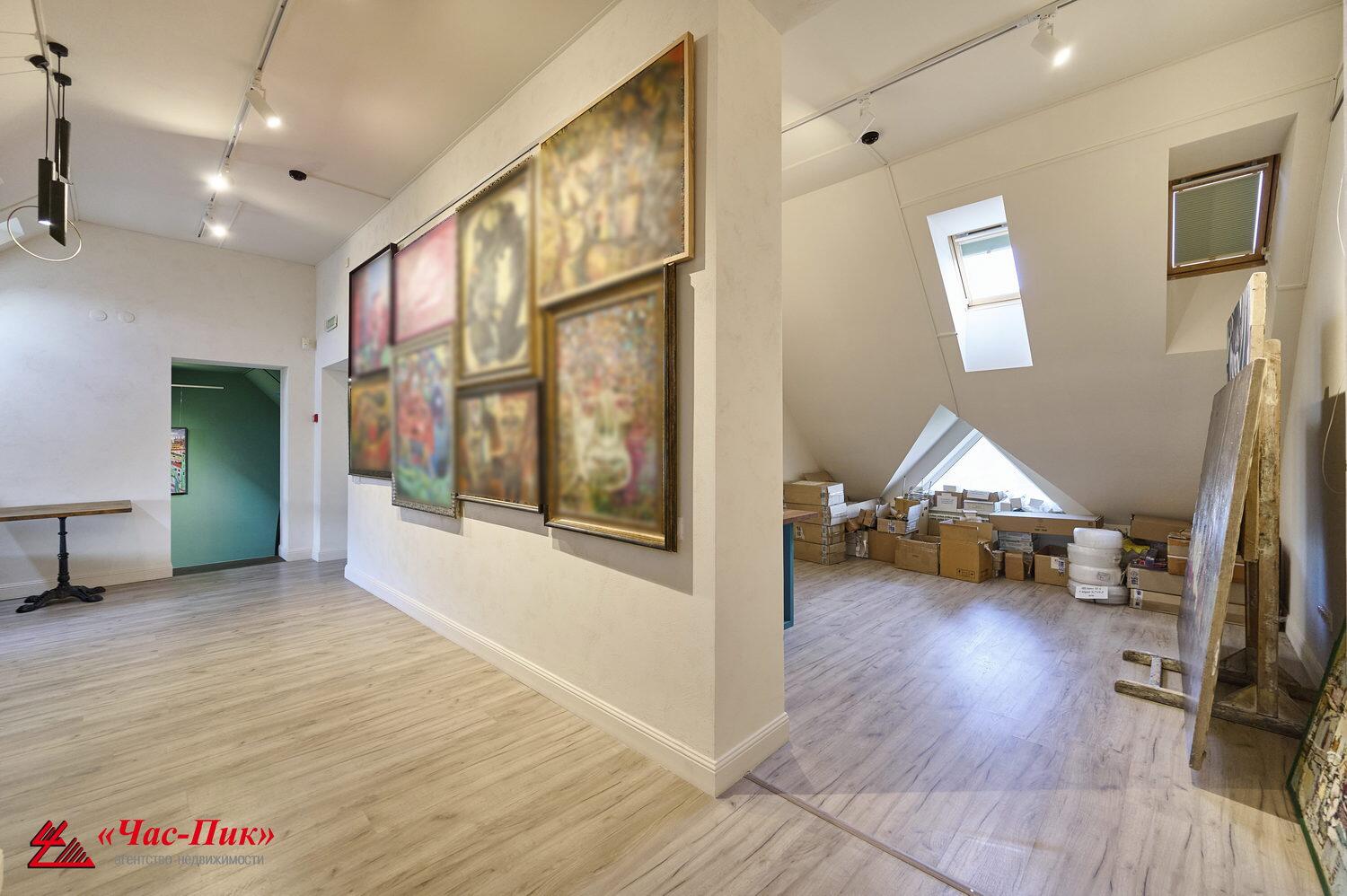 Shop 227 m² in Tarasava, Belarus